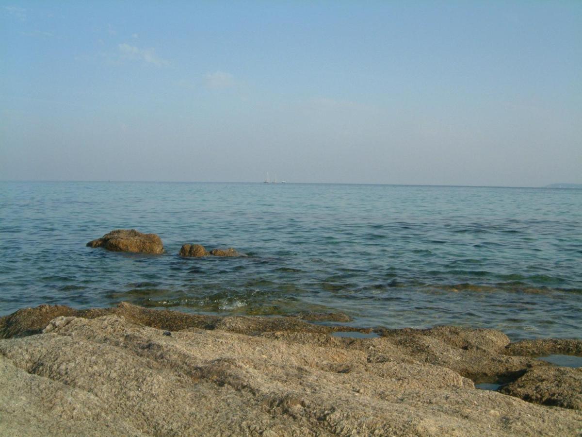 Appartamento Les 12 Sables Le Lavandou Esterno foto
