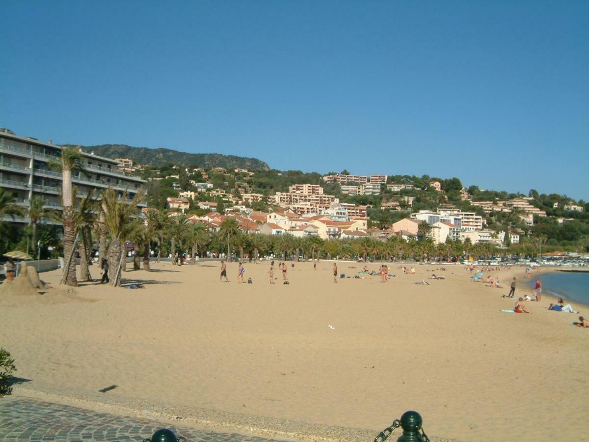 Appartamento Les 12 Sables Le Lavandou Esterno foto