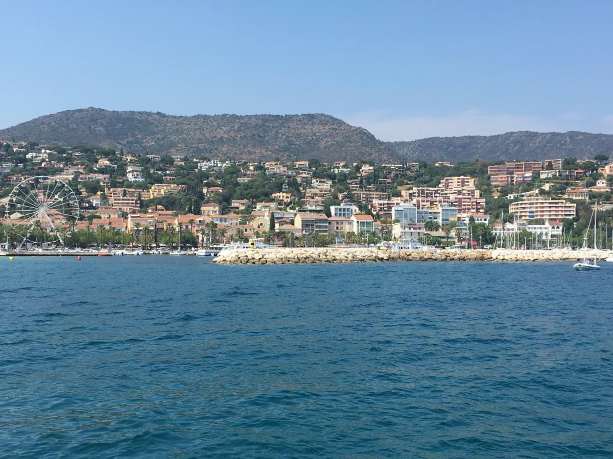 Appartamento Les 12 Sables Le Lavandou Esterno foto